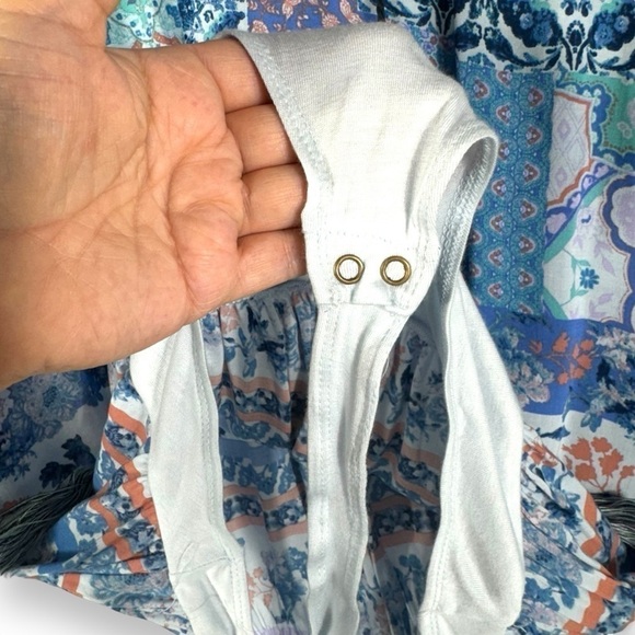 4 for $20 SALE! Francesca's Collections Peasant Bodysuit, Paisley, Size XL - Picture 9 of 12